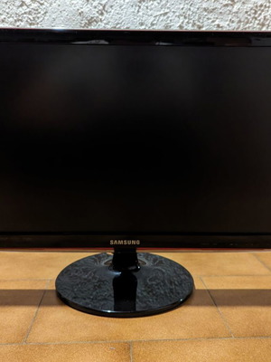 Samsung τηλεόραση 24" μεταχειρισμένη Full HD LED T24A350