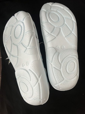 Beach shoes