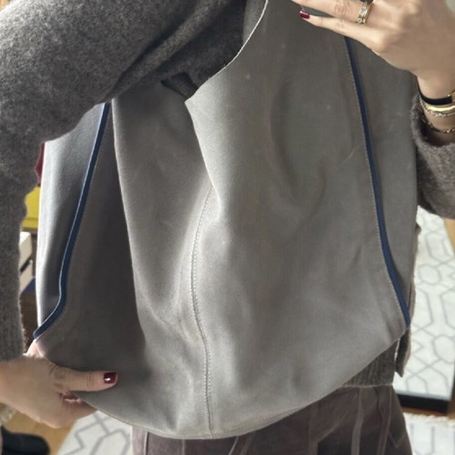 Park House gray leather shoulder bag used
