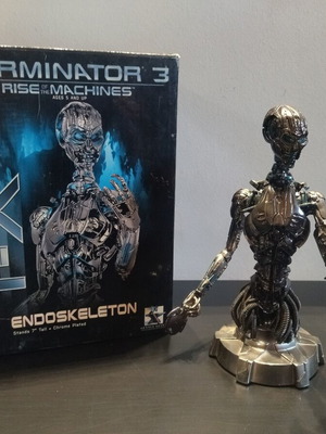 Statue Terminator 3 T-X σαν καινούργιο