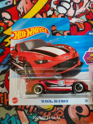 Hot Wheels '15 Mazda MX-5 Miata new