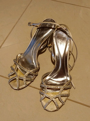 Sandals with thin straps genuine leather like new, size 38 beige