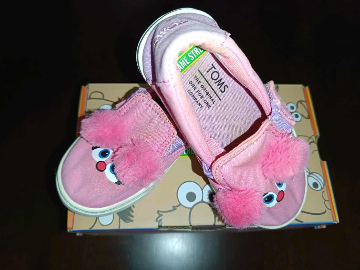 Toms x hot sale sesame street