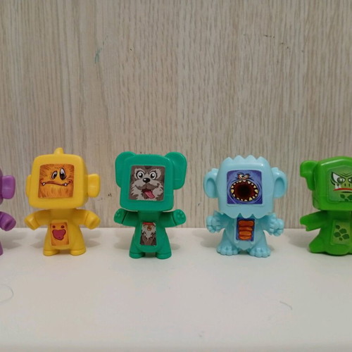 Kinder Surprise Joy Magic Mixart Funny Robots figures used, set