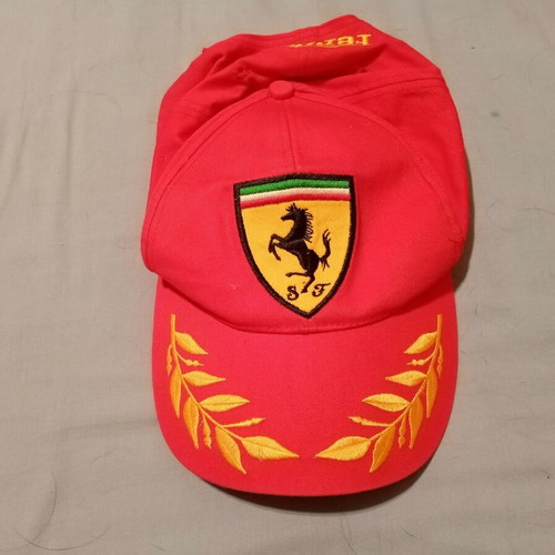 Ferrari hat like new with gold embroidered laurel leaves, red, size L