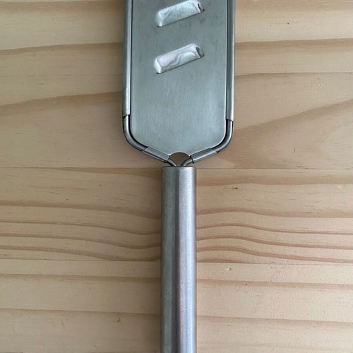 Hand grater used, 23.5 x 6 cm