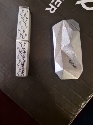 Αναπτήρες Marlboro Virginia Slims μεταχειρισμένοι, σετ 2