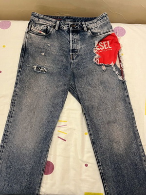 Diesel Industry Jeans like new, waist 33, length 32, blue and red