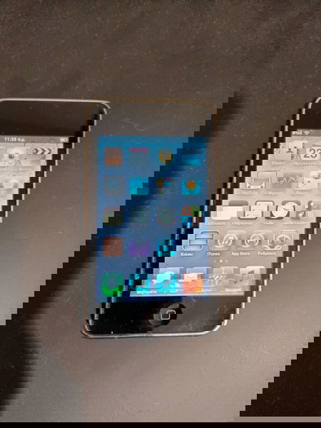 Ipod touch 3rd Gen 32GB