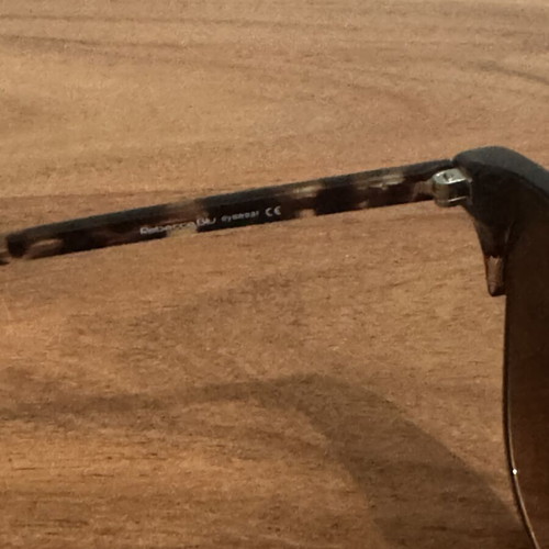 Rebecca Blu RB8743 RJ01 Sunglasses like new, tortoiseshell butterfly frame