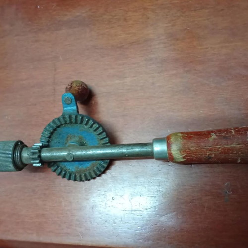 Hand drill vintage used in very good condition