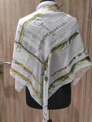 Codello scarf 100% silk like new, white multicolor
