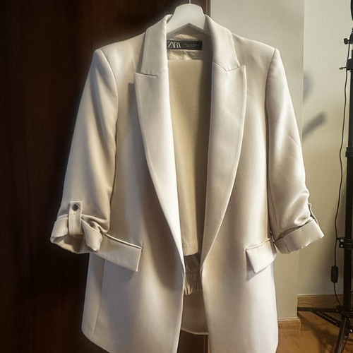Zara suit set with jacket and Kaktus elastic waist trousers, beige