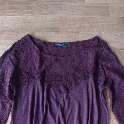 Zara women's blouse size M purple like new with embroidered design