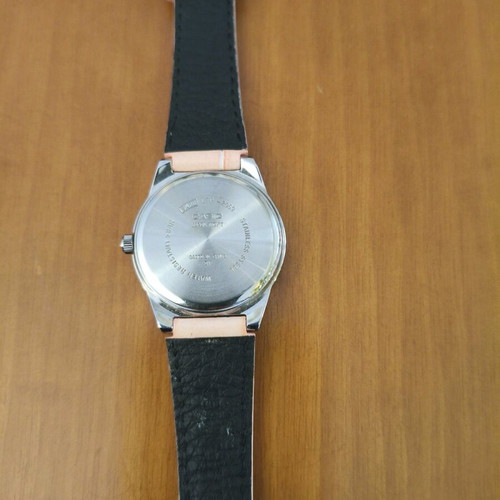 Casio wristwatch new pink with leather strap