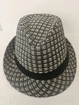 Men in Black hat new, AGC