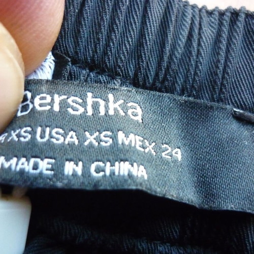 Bershka women's teen cargo pants XS like new, black with belt