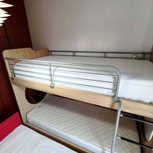 Neoset triple bunk bed with 2 mattresses