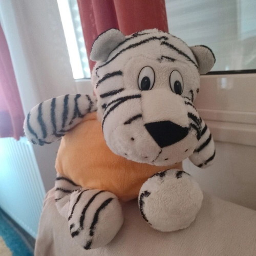 Stuffed tiger used, very soft cuddly animal