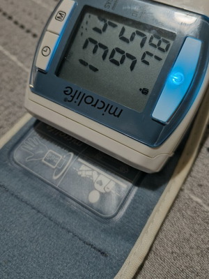 Microlife Wrist Blood Pressure Monitor like new