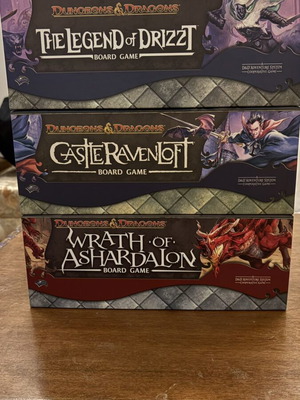 Dungeons & Dragons настолни игри комплект от 3, като нови