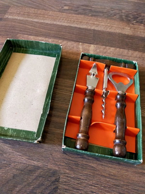 Bar set like new