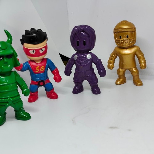 Stumble Guys figures collection 8 pieces like new