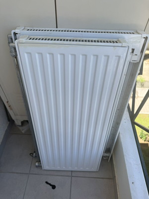 Heating radiators used, pack of 2, 52cm and 40cm oil