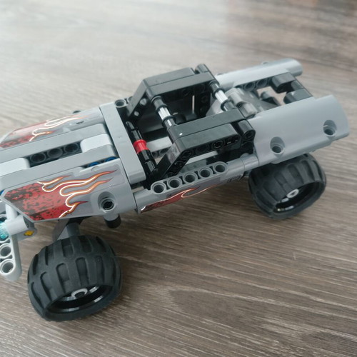 Lego 42090 Getaway Truck Technic used with instructions