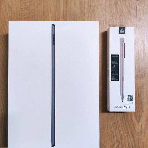 iPad 9th Gen 64GB Space Grey new with Spigen accessories and Adonit Note stylus