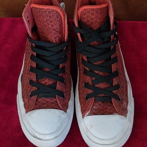 Oll Stars women's athletic shoes size 37 like new, burgundy