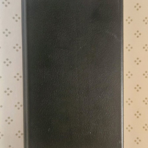 Samsung S22 case book like new