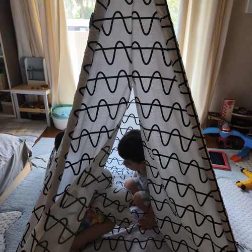 Indian Play Tent like new, fits 2 people
