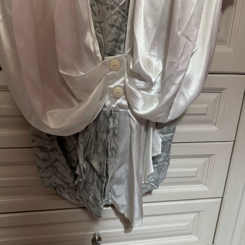 Vintage dress from the 80s like new, white and silver, size L
