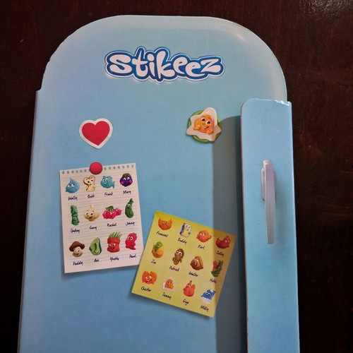 Stikeez Fridge collectible toy used from Lidl Fresh Friends collection