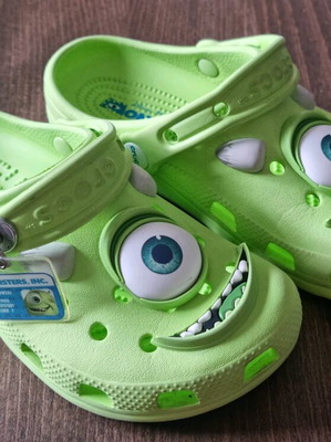 Crocs Kids’ Monsters, Inc. Mike Classic σαμπό μεταχειρισμένα, μέγεθος 34/35, πράσινα