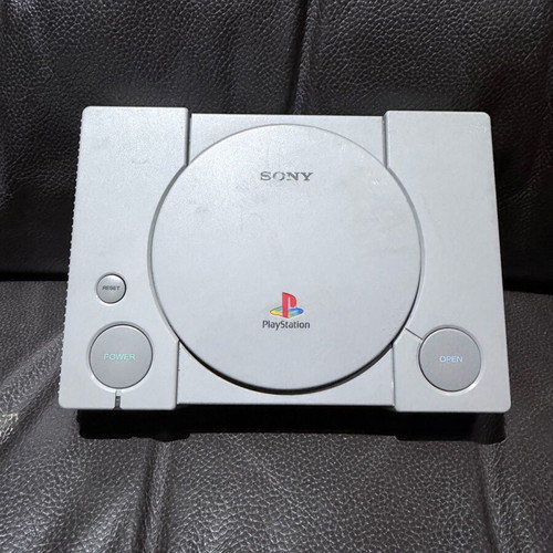 PlayStation 1 Mini used console with 2 controllers and HDMI cable