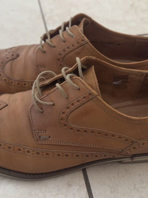 Men's brown leather brogues size 45 used