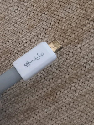 Micro USB cable