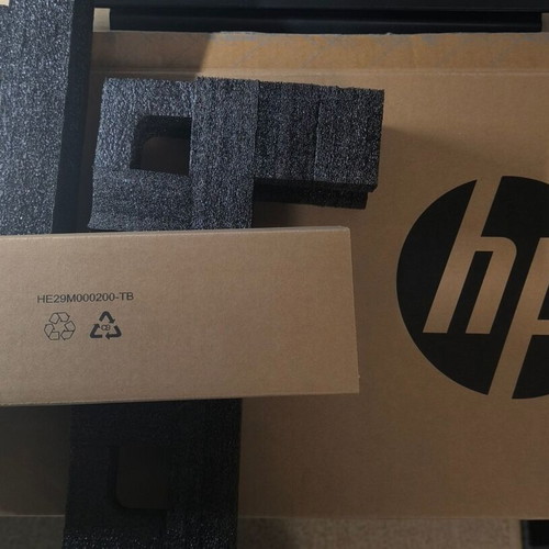 Hp laptop like new with Intel Core i7, 8GB RAM, 256GB, Windows