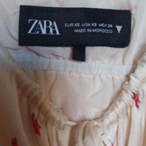 Zara women's dress new, short white satin with red flowers