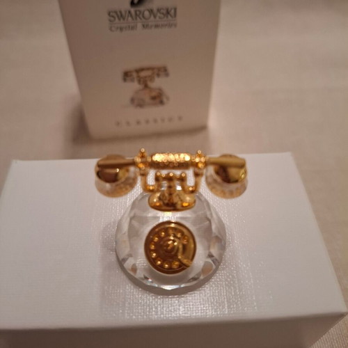 Swarovsky analog phone new from the Classics series