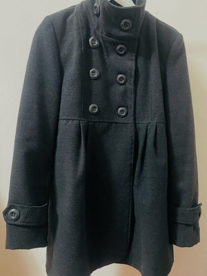 Grey coat new with pockets size S