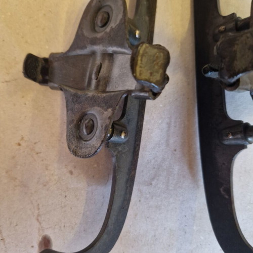 Vintage ice skates used, good condition