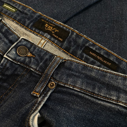 Staff Gallery Jeans Hardy model straight fit, like new, size M, blue