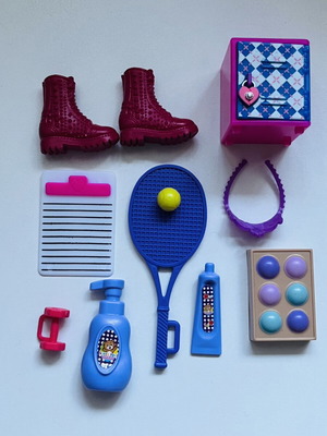 Doll accessories like new, colorful set
