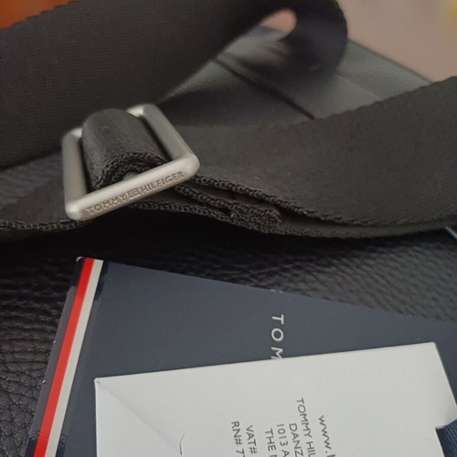 Tommy Hilfiger shoulder bag new, black