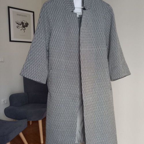 Selected coat used, grey, size M with 3/4 sleeves without buttons
