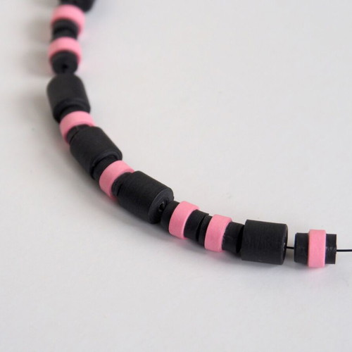 Quilling Paper necklace black pink new