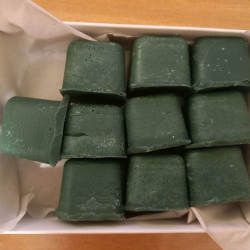 Wax melts used with Christmas scent, 180 grams